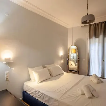 Lejlighed Karolou Ntil- Ground Floor
