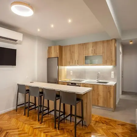 Apartament Karolou Ntil- Ground Floor